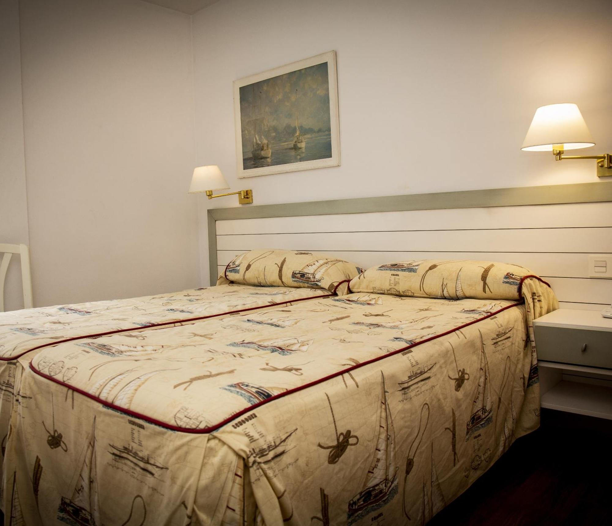 Isabel - Suarez Inclan 38 Hotel Cudillero Szoba fotó